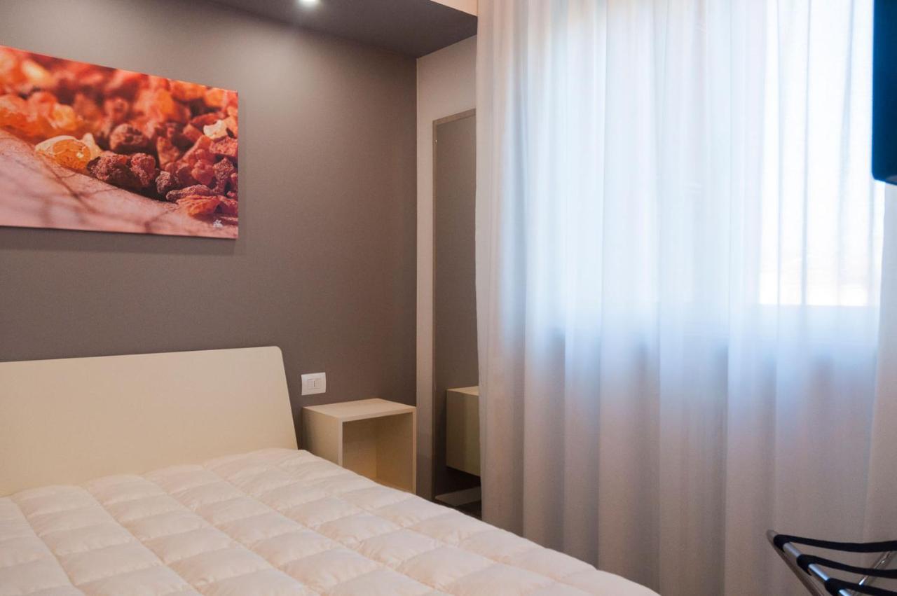 Fenix Ponte San Pietro Guest house